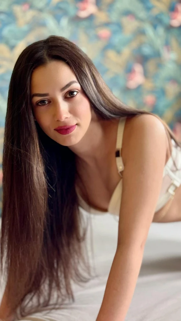 Rubina Photos avec retouche1 -t PROD Salon Prestige X Geneva